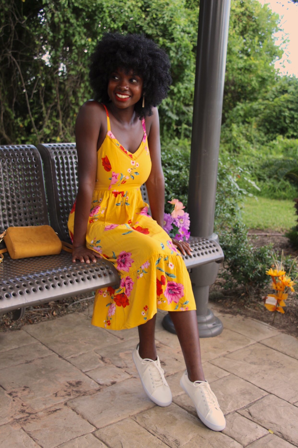 afro, natural hair afro, twa, summer floral, old navy style, pre fall fashion, end of summer fashion, cami dress, tiered dress