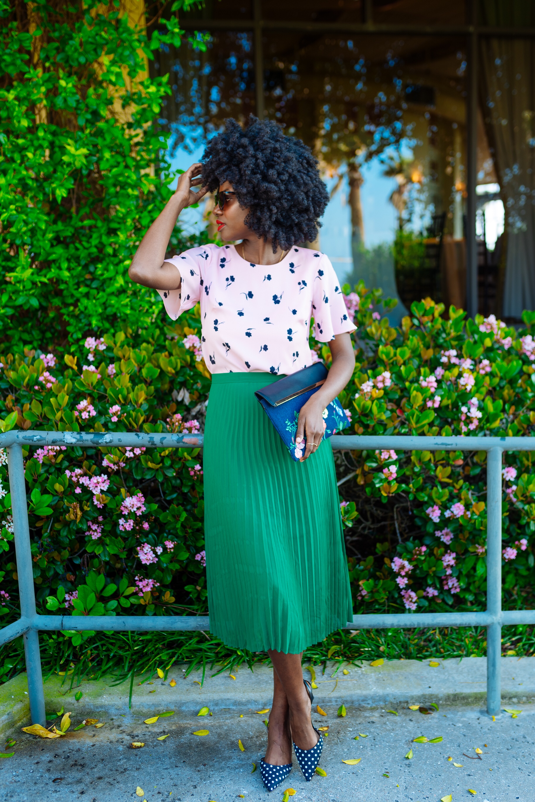 spring green, go green, Ann Taylor Spring collection, natural hair, afro, twa, 4b hair, 4chair, black blogger, houston blogger, how to mix prints, green pleated skirt, pleated skirt